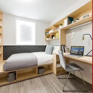Yugo Explore - Broadstone Hall Appartement